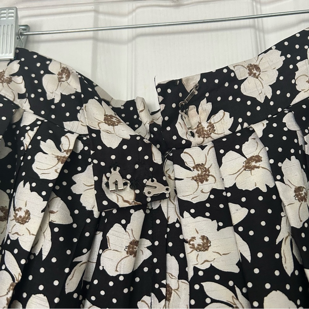 Vintage Black & White Floral Midi Skirt - Picture 4 of 4